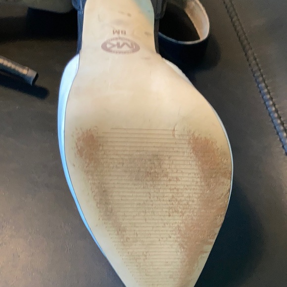 MICHAEL - Picture 3 of 4